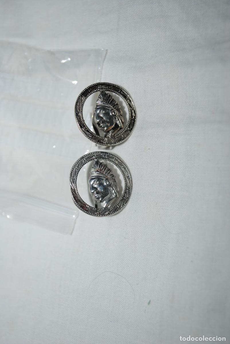 Antig&uuml;edades: SALCILLOS DE PLATA CON LA CABEZA DE UN INDIO . - Foto 3