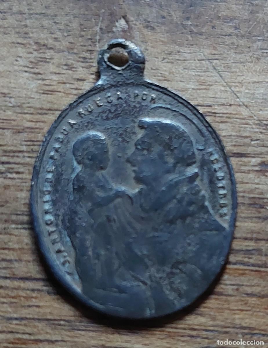 Antig&uuml;edades: Antigua medalla San Antonio de Padua y San Francisco de Asis