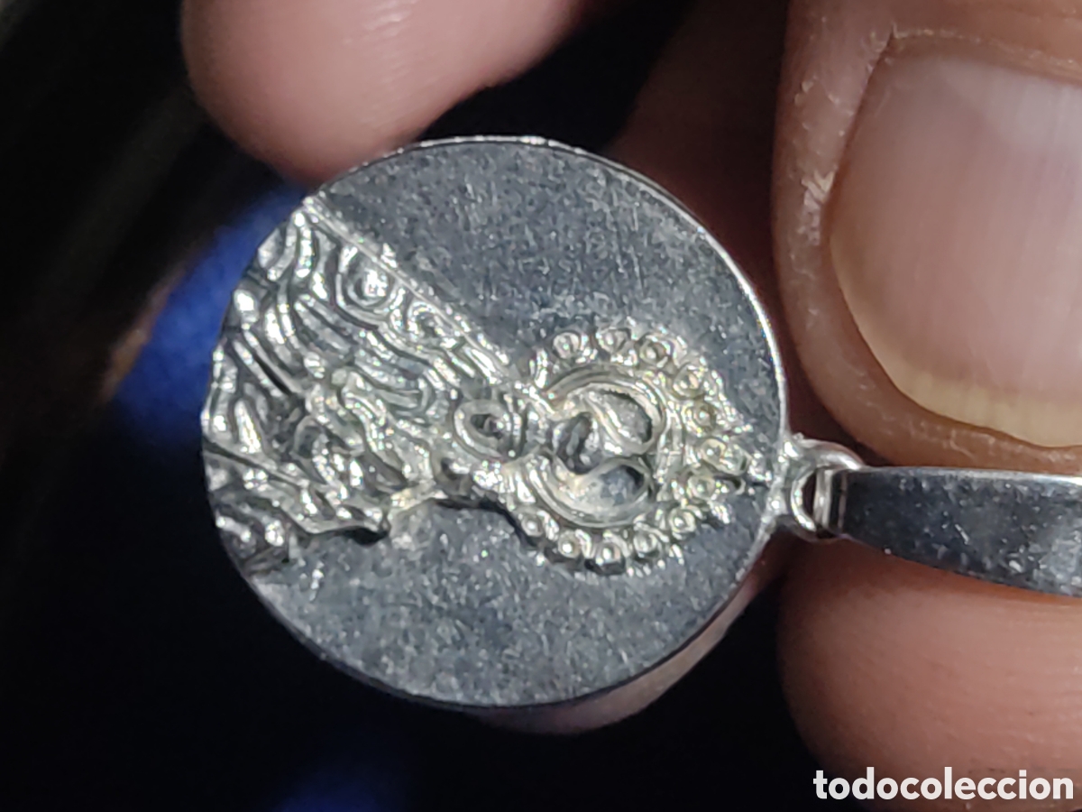 Antig&uuml;edades: Medalla religiosa de la virgen de la Macarena. - Foto 4