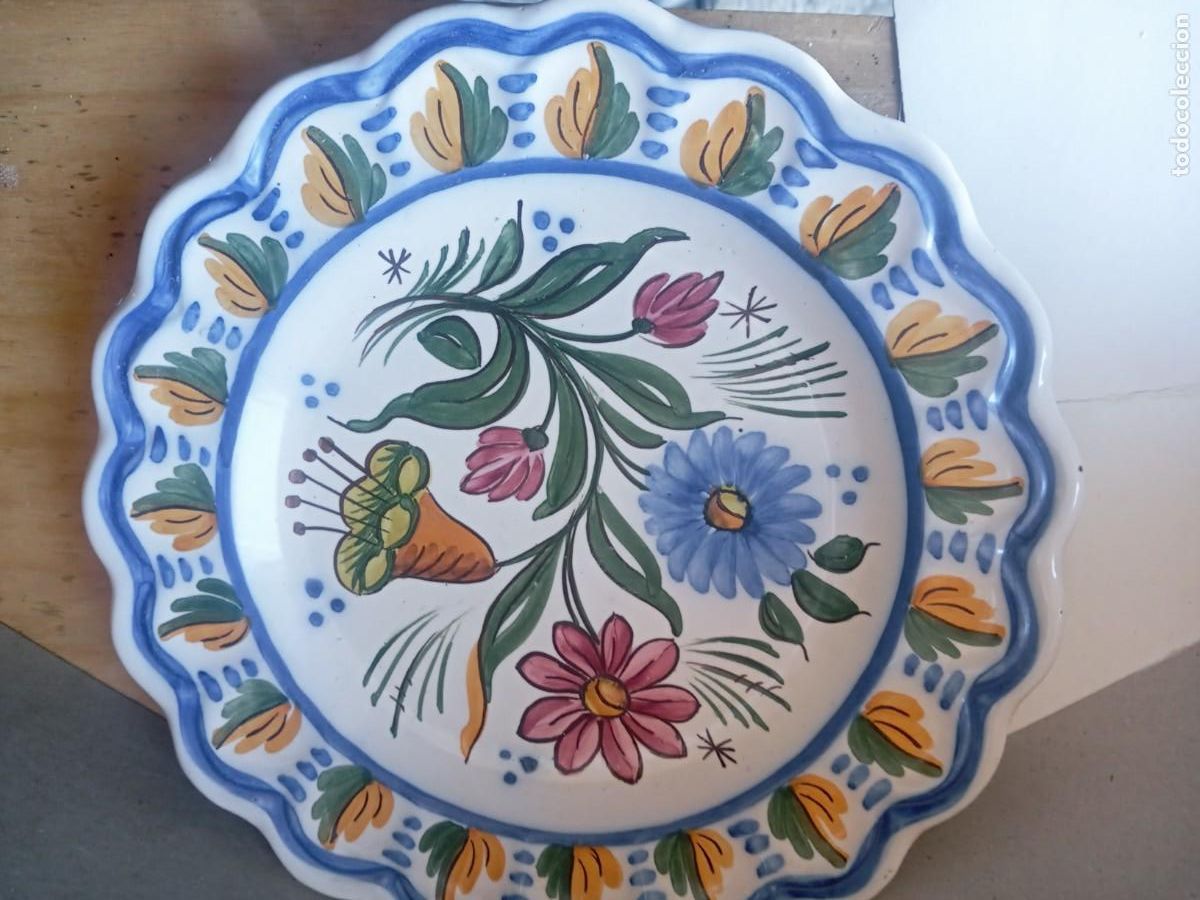 Antig&uuml;edades: BONITO PLATO CERAMICA MANISES ANTIGUO