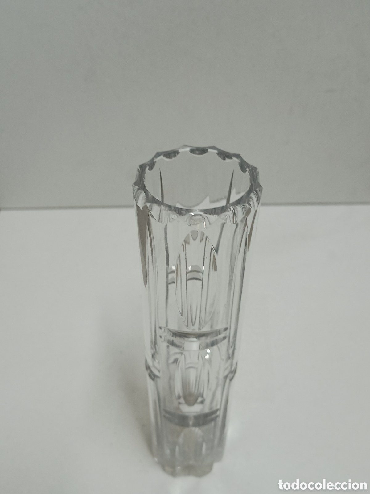 Antig&uuml;edades: FLORERO DE CRISTAL TALLADO 25cm - Foto 3