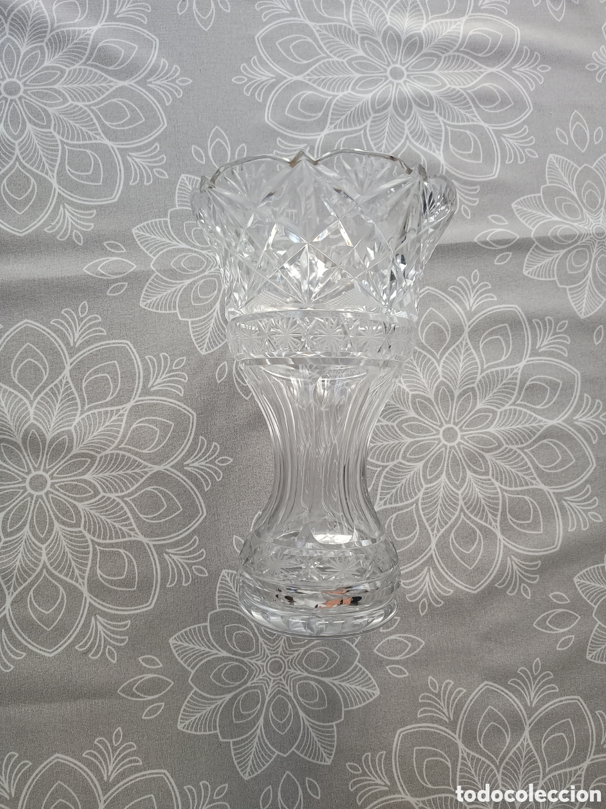 Antig&uuml;edades: FLORERO DE CRISTAL TALLADO 25cm - Foto 3