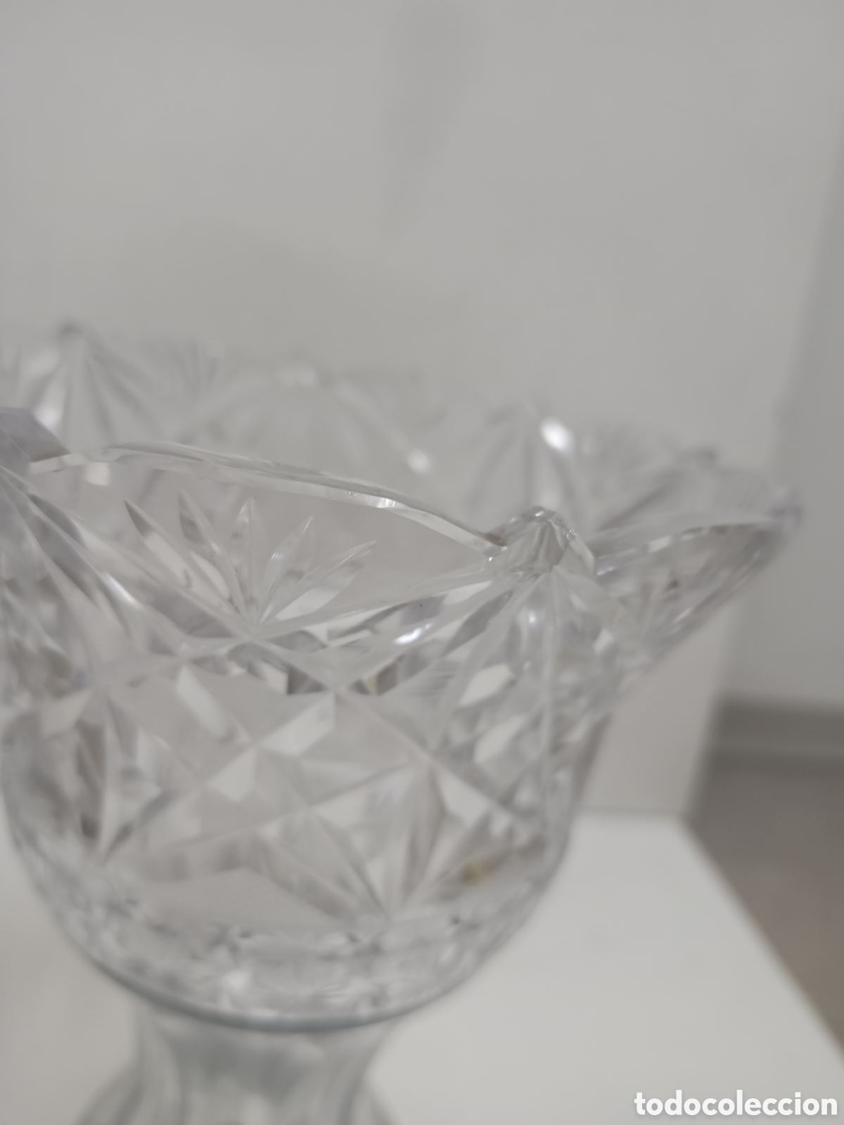 Antig&uuml;edades: FLORERO DE CRISTAL TALLADO 25cm - Foto 7
