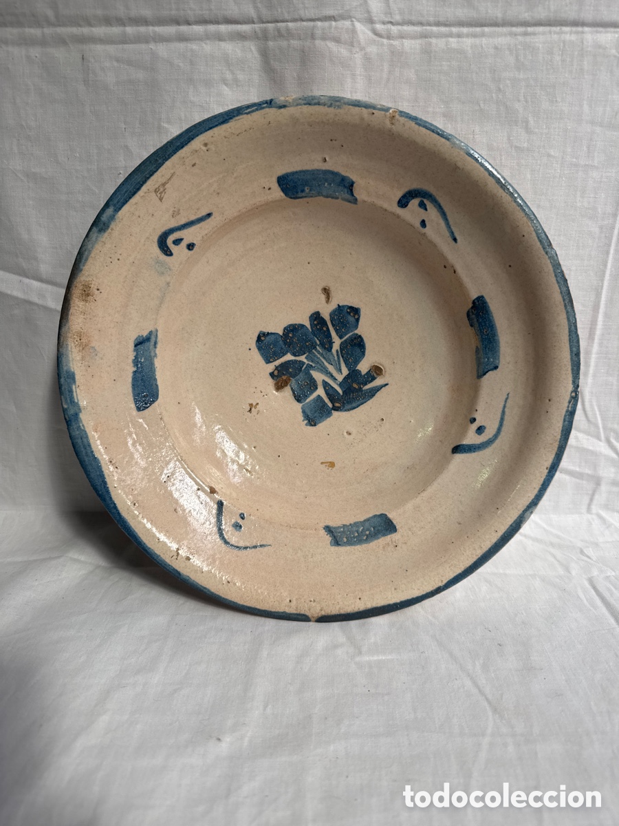 Antiques: Plato en cer&aacute;mica azul de Hell&iacute;n s XIX
