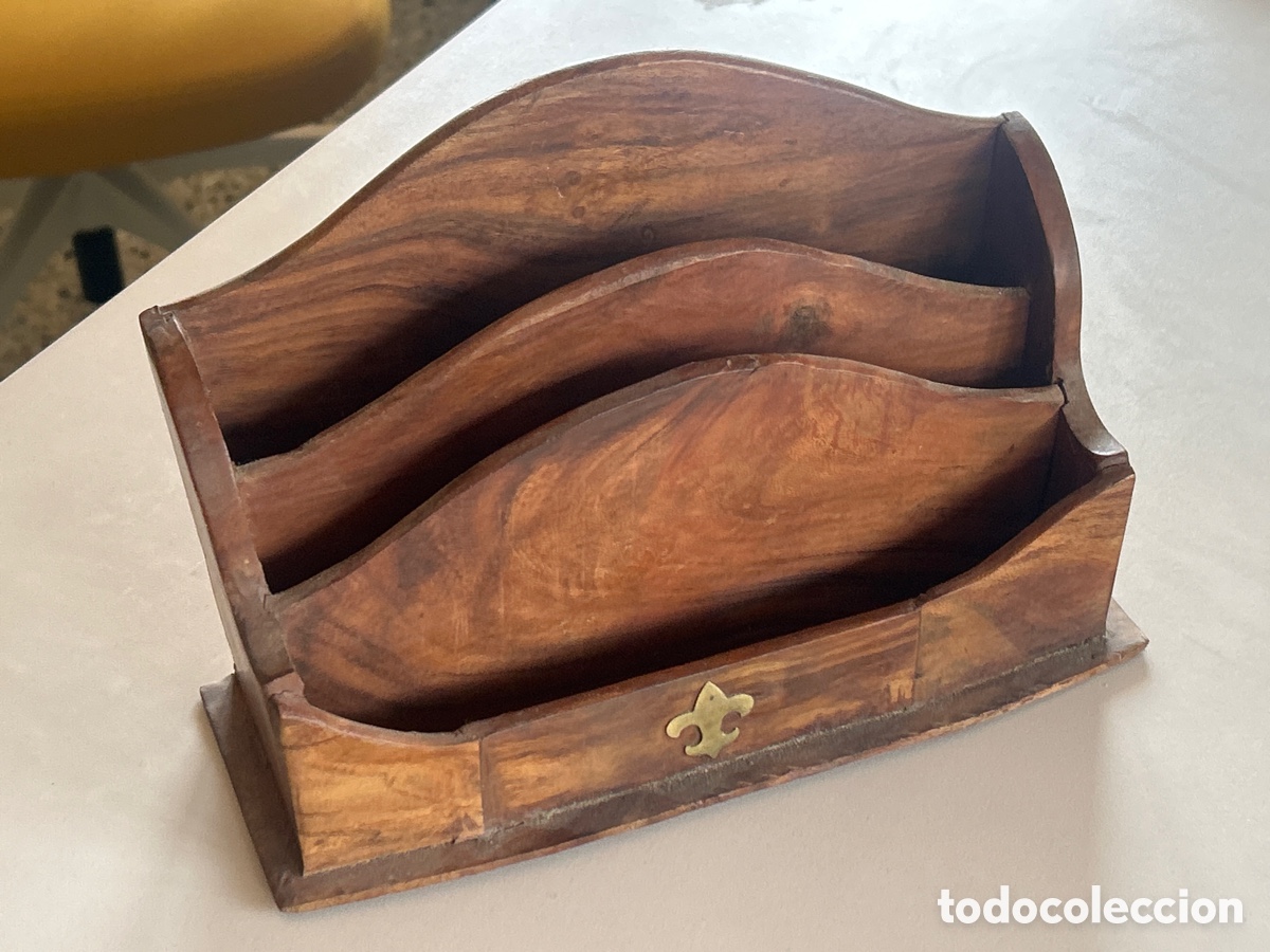 Antiquit&eacute;s: organizador de escritorio de madera maciza