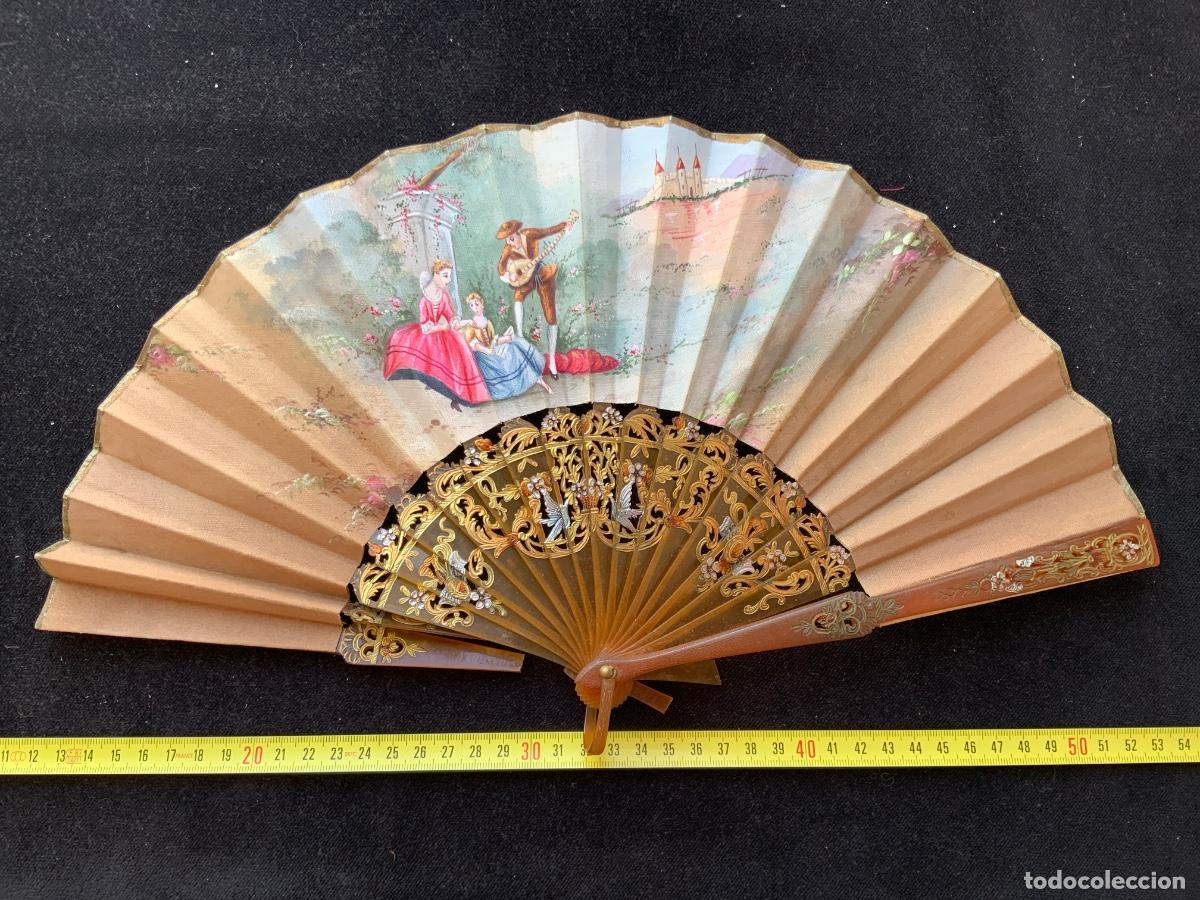 Antig&uuml;edades: Antiguo abanico de celuloide pintado a mano.