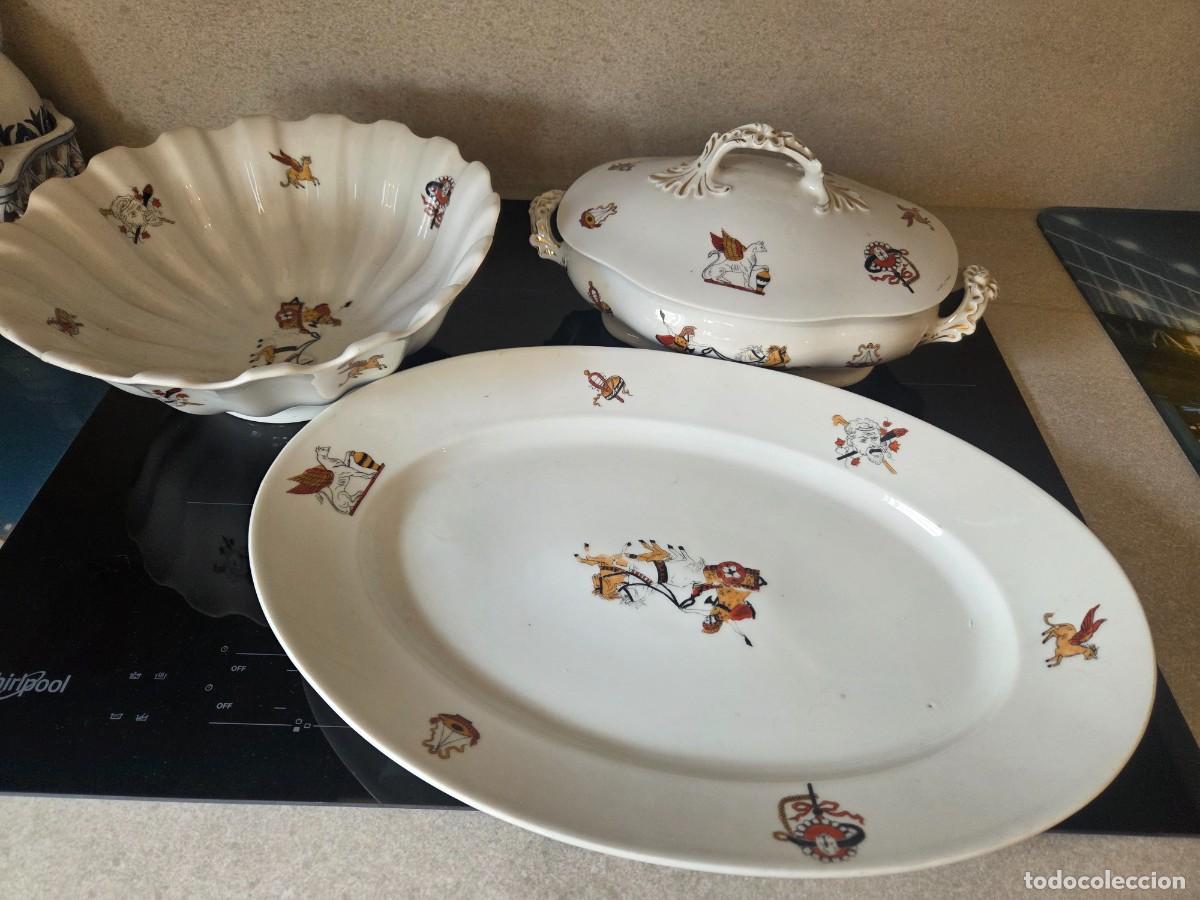 Antig&uuml;edades: Porcelana de Limoges. Ensaladera, sopera y fuente
