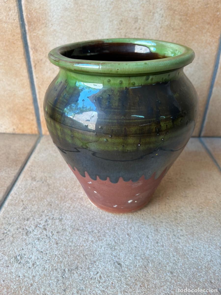Antig&uuml;edades: Jarr&oacute;n de cer&aacute;mica esmaltado verde