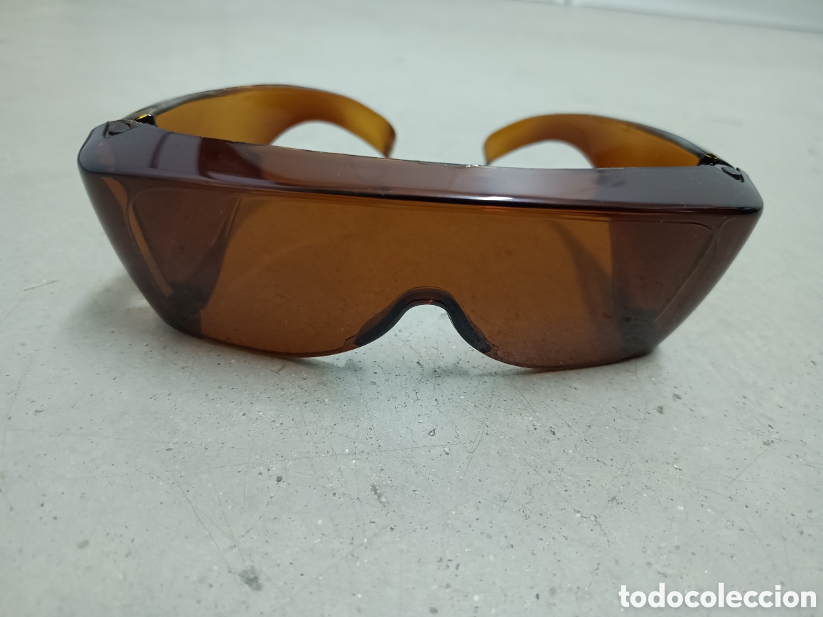 Antig&uuml;edades: GAFAS OFT&Aacute;LMICAS NOVARTIS PROTECCI&Oacute;N RAYOS UVA - MADE IN USA - COLOR &Aacute;MBAR