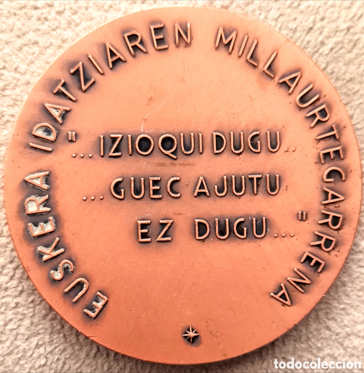 Antig&uuml;edades: MONEDA CONMEMORATIVA BERGARA 1977 - Foto 2