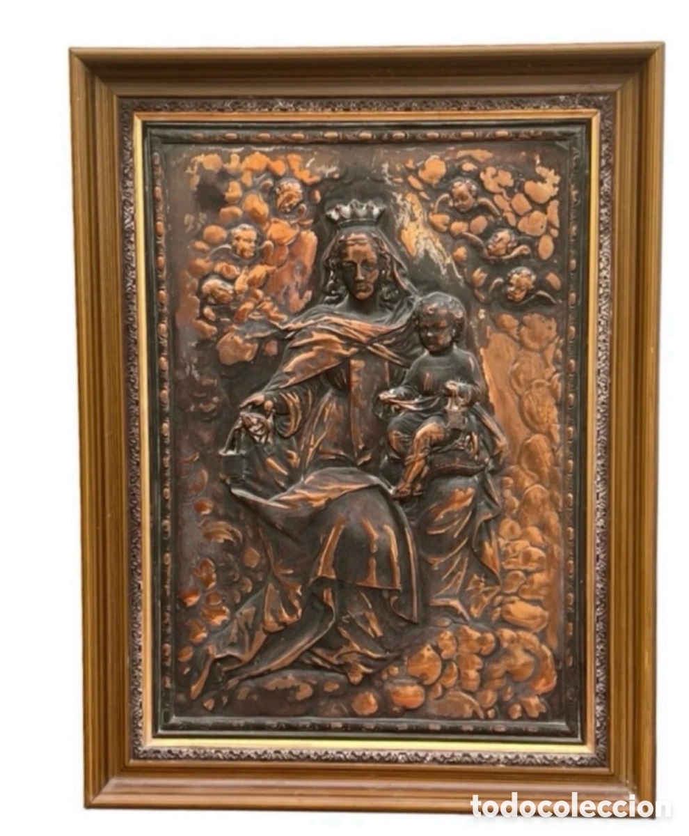 Antiguidades: Relieve Virgen del Carmen con Ni&ntilde;o Jes&uacute;s &ndash; Arte sacro cobre repujado firmado Madelca 1960