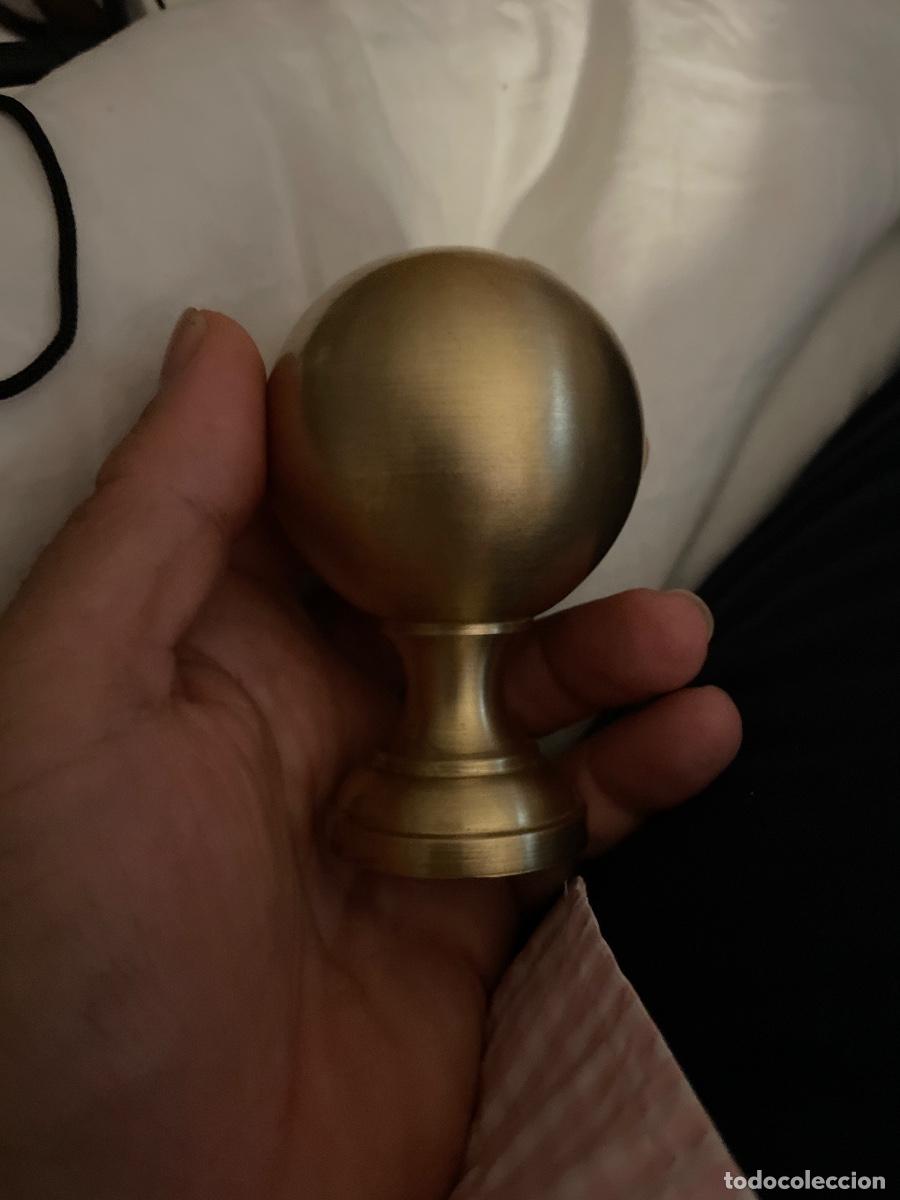 Antig&uuml;edades: Antigua bola de escalera - Foto 1