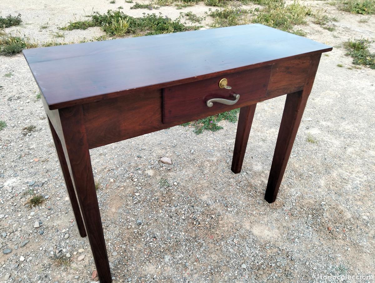 Antiquit&eacute;s: Mesa escritorio de madera antigua Industrial mesita rectangular caj&oacute;n cerradura con llave nogal