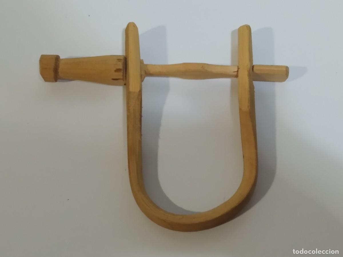Antig&uuml;edades: CEBILLA DE MADERA PARA GANADO - Foto 2