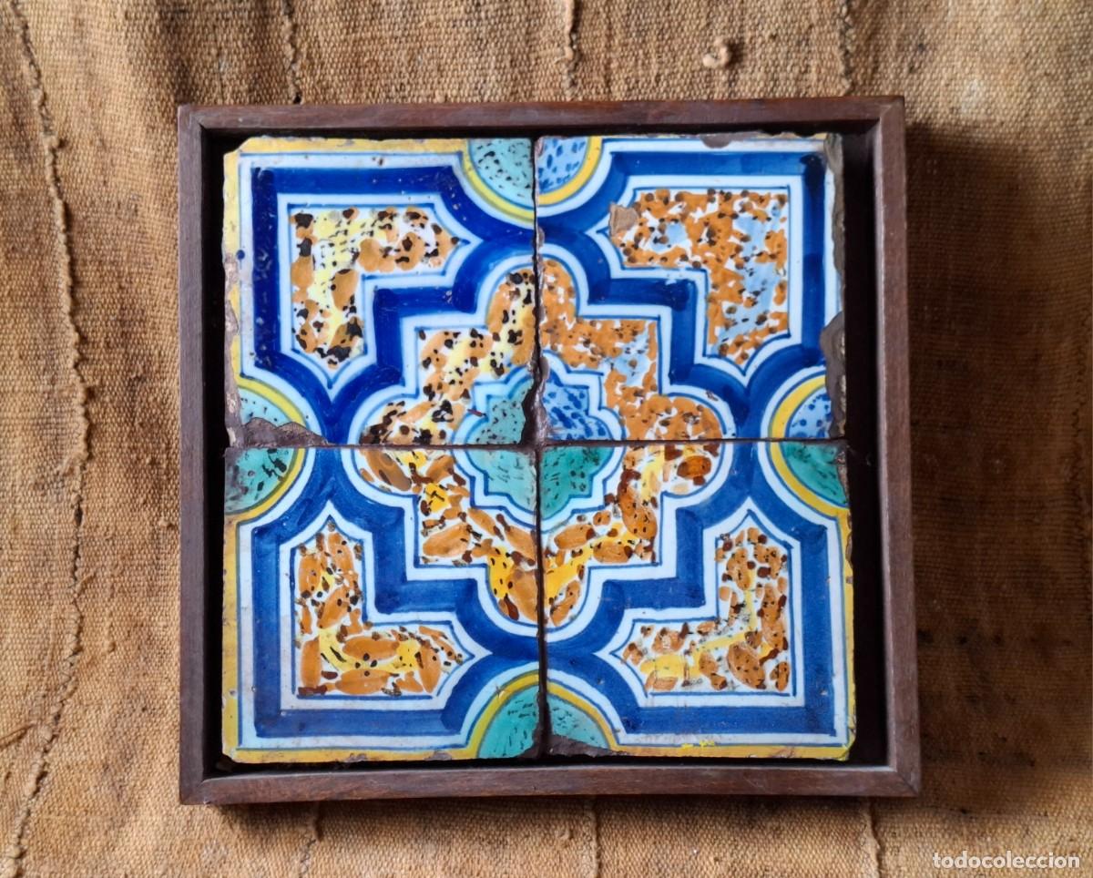 Antig&uuml;edades: Conjunto 4 azulejos Talavera de la Reina - Serie Ferronerie