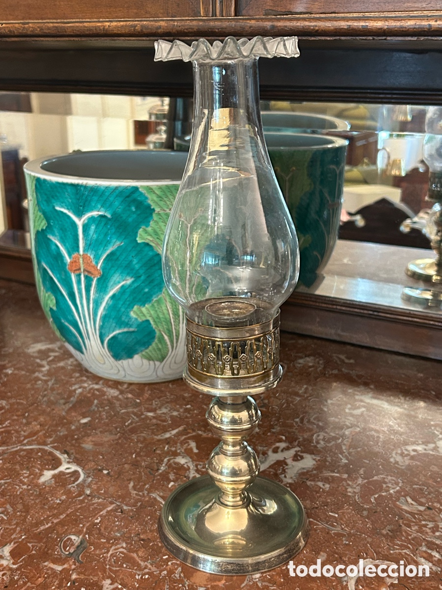 Antig&uuml;edades: Palmatoria de alpaca y cristal - Foto 1