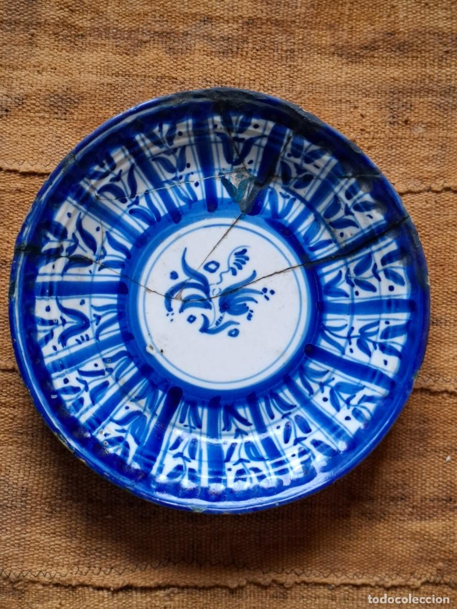 Antig&uuml;edades: Plato hondo de Manises, siglo XIX