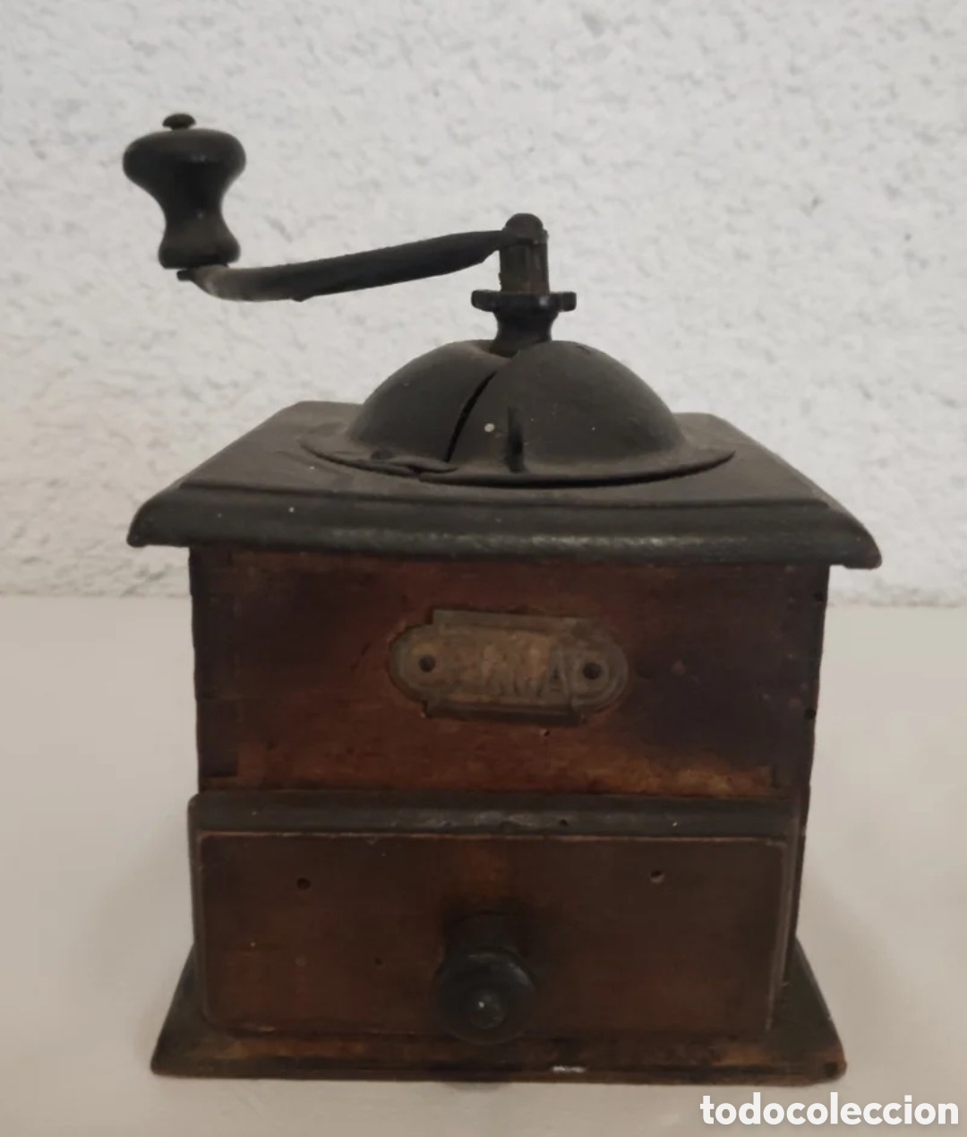 Antiquit&eacute;s: Antiguo molinillo de caf&eacute; marca Elma