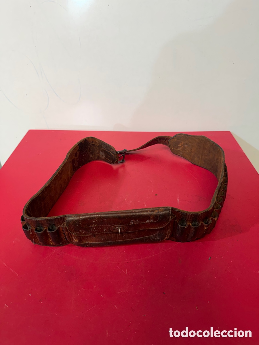 Antig&uuml;edades: Canana de cuero para rifle