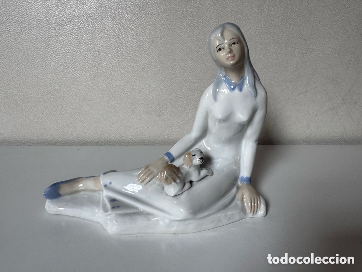 Antig&uuml;edades: FIGURA DE PORCELANAS PE&Ntilde;ATAL - Foto 1