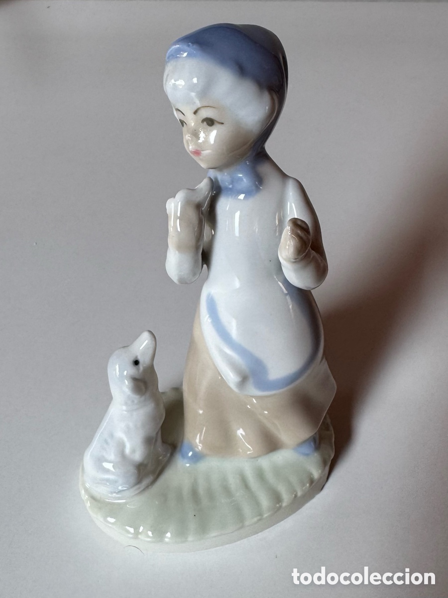 Antig&uuml;edades: FIGURA DE PORCELANAS CASARES