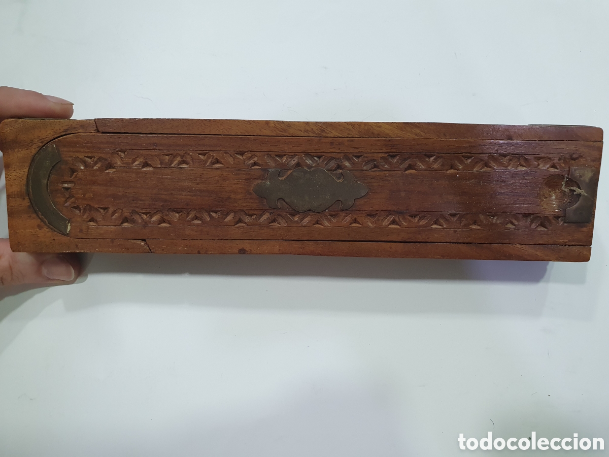 Antiquit&eacute;s: Caja de madera para incienso. (L68)