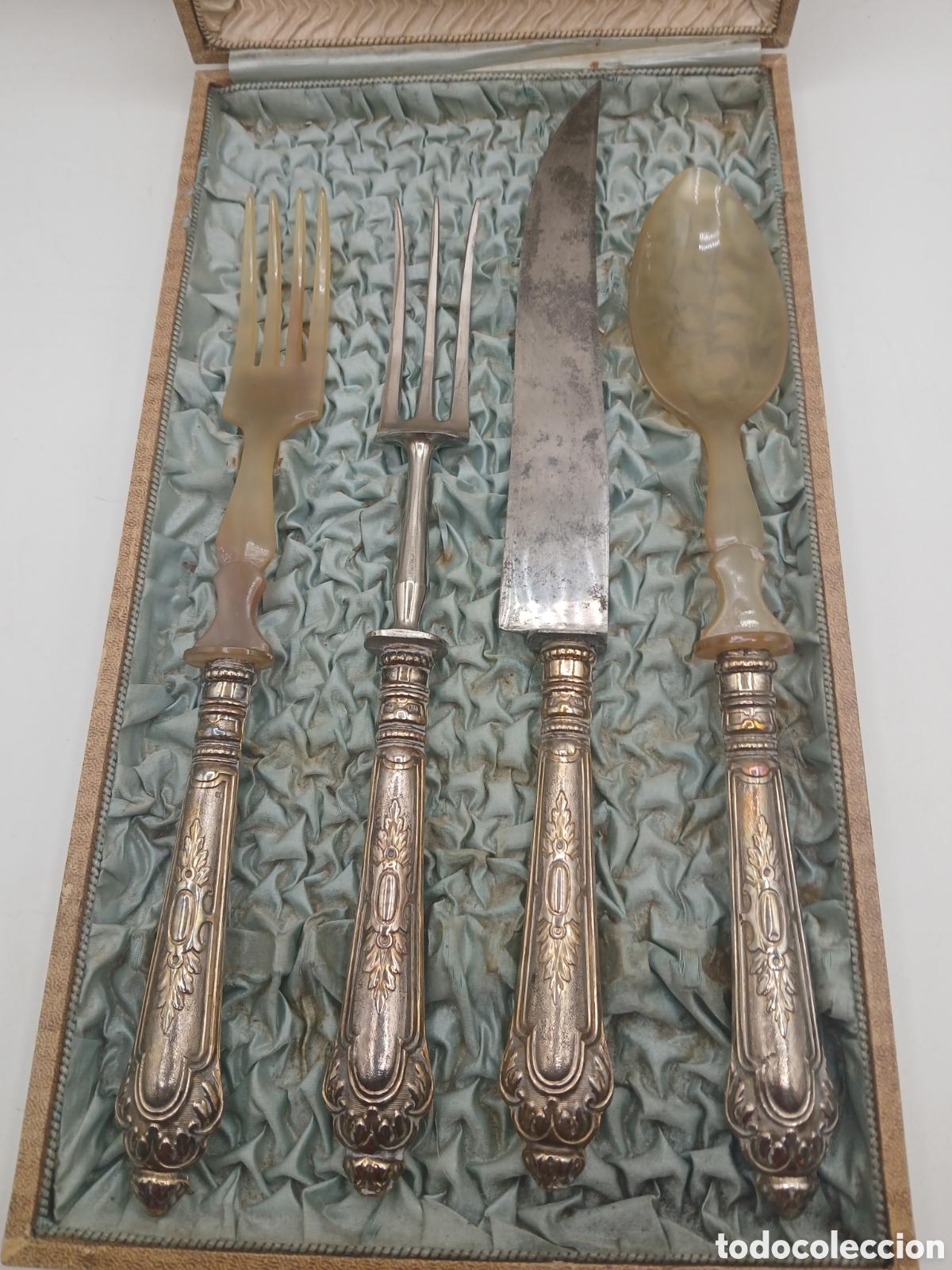 Antig&uuml;edades: Antiguo juego para trinchar y ensalada. Plata 800mls, acero y asta