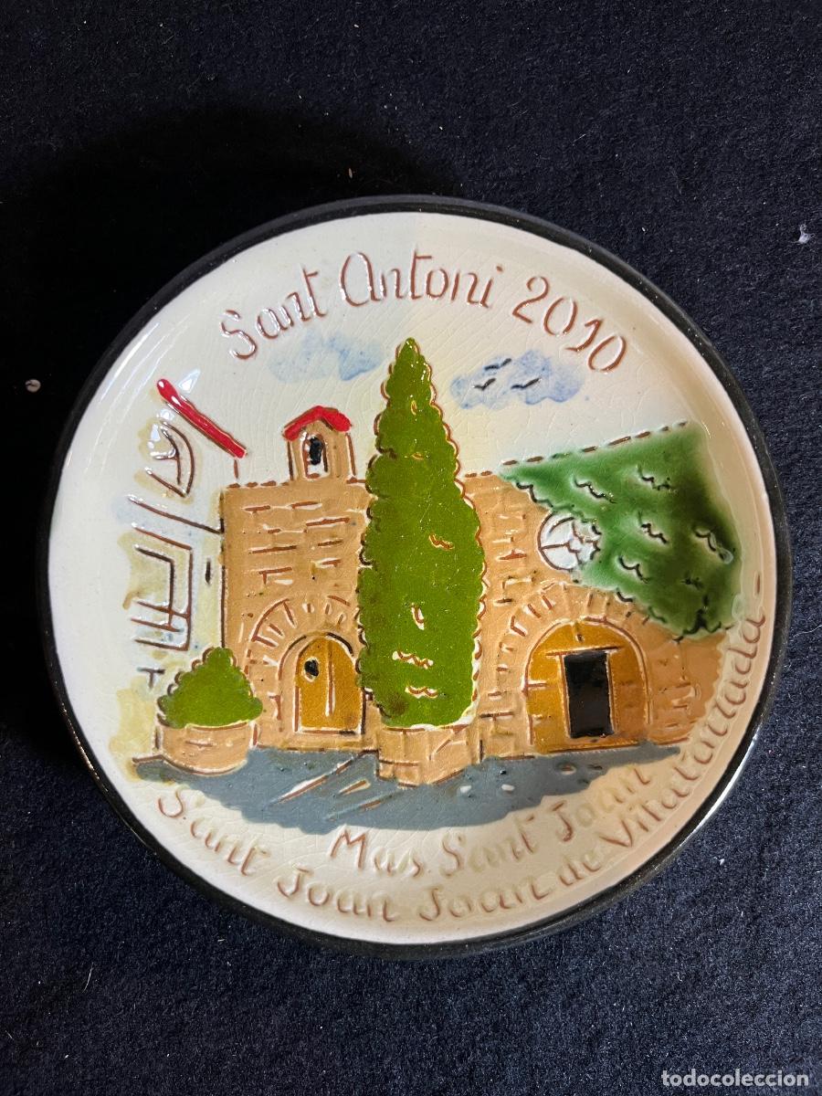 Oggetti Antichi: Plato cer&aacute;mico Sant Antoni 2010 Mas Sant Joan Sant Joan de Vilatorrada recuerdo catal&aacute;n