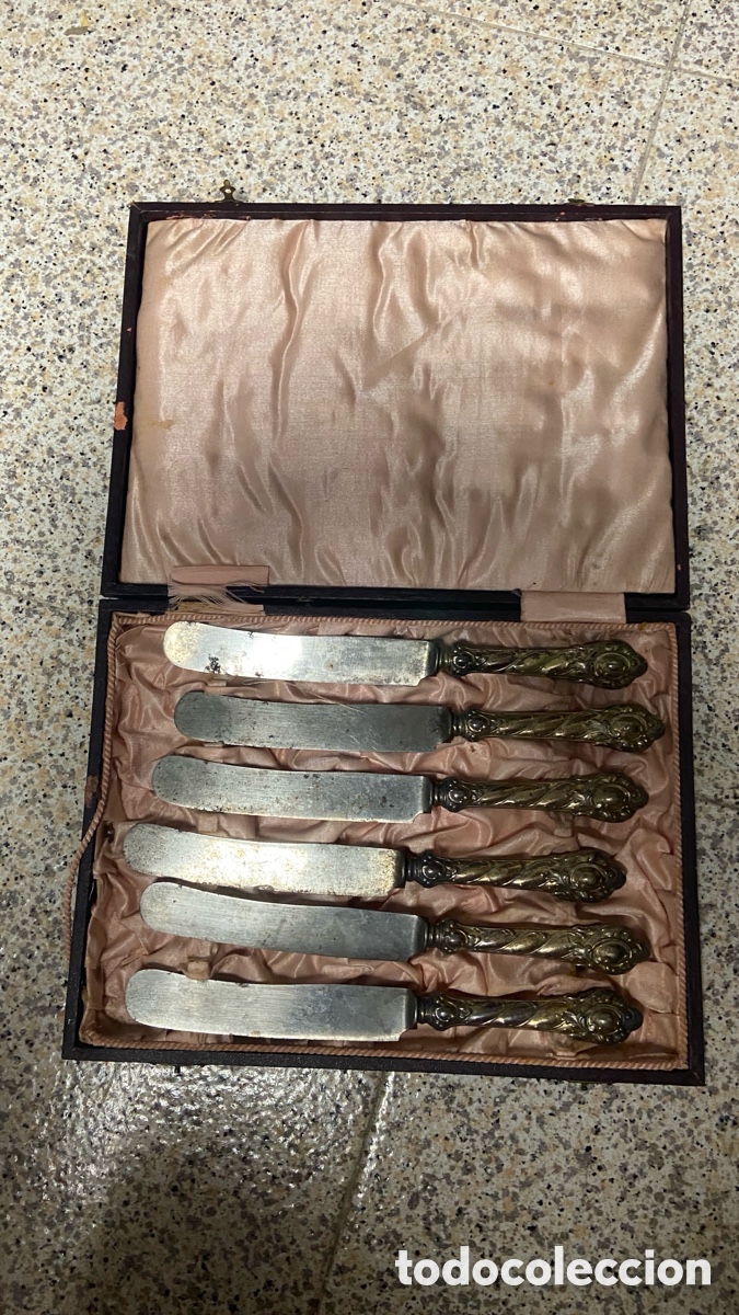 Antig&uuml;edades: Antiguo juego de 6 cuchillos de postre/fruta con estuche original - Estilo Rococ&oacute;