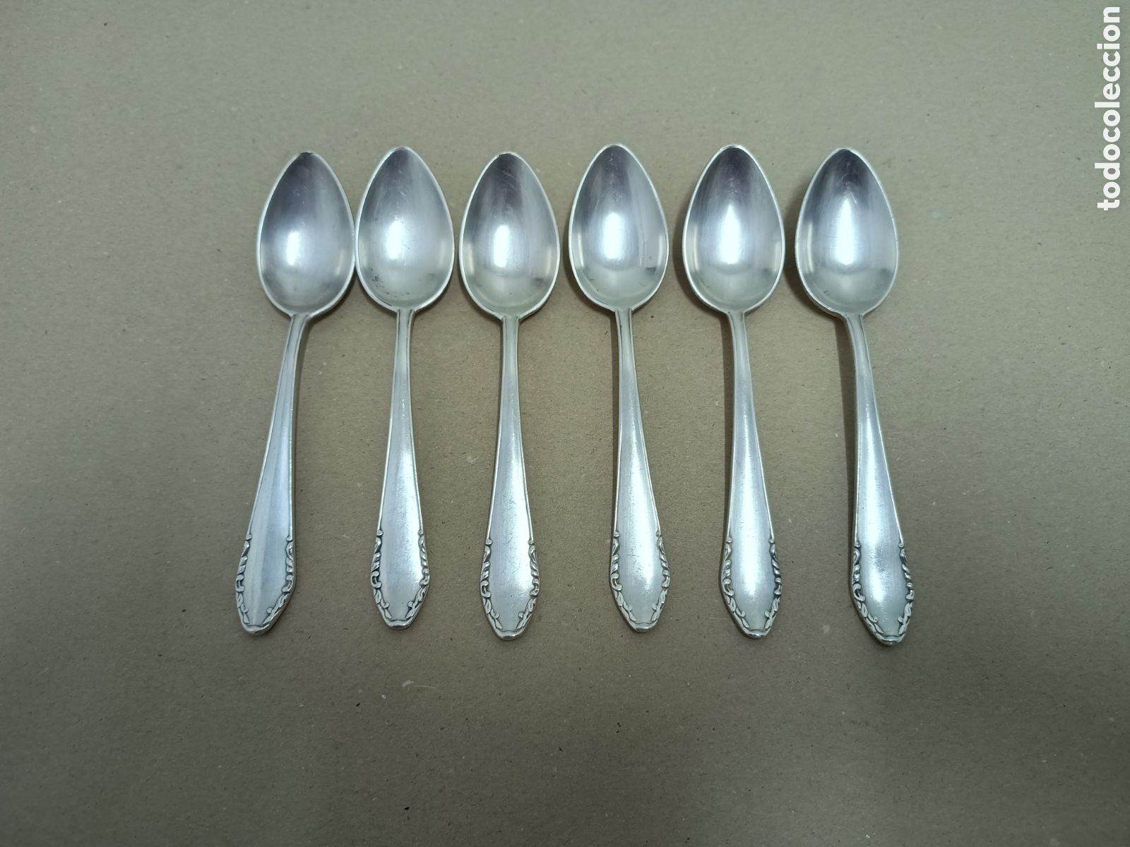 Antiquit&auml;ten: 6 CUCHARILLAS DE POSTRE - MENESES - BA&Ntilde;O DE PLATA CON PUNZONES