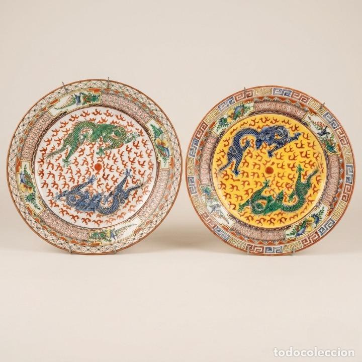 Antig&uuml;edades: Pareja Platos Porcelana Oriental Y.T. Decorated Hong Kong - Dragones - A&ntilde;os 60 / 70