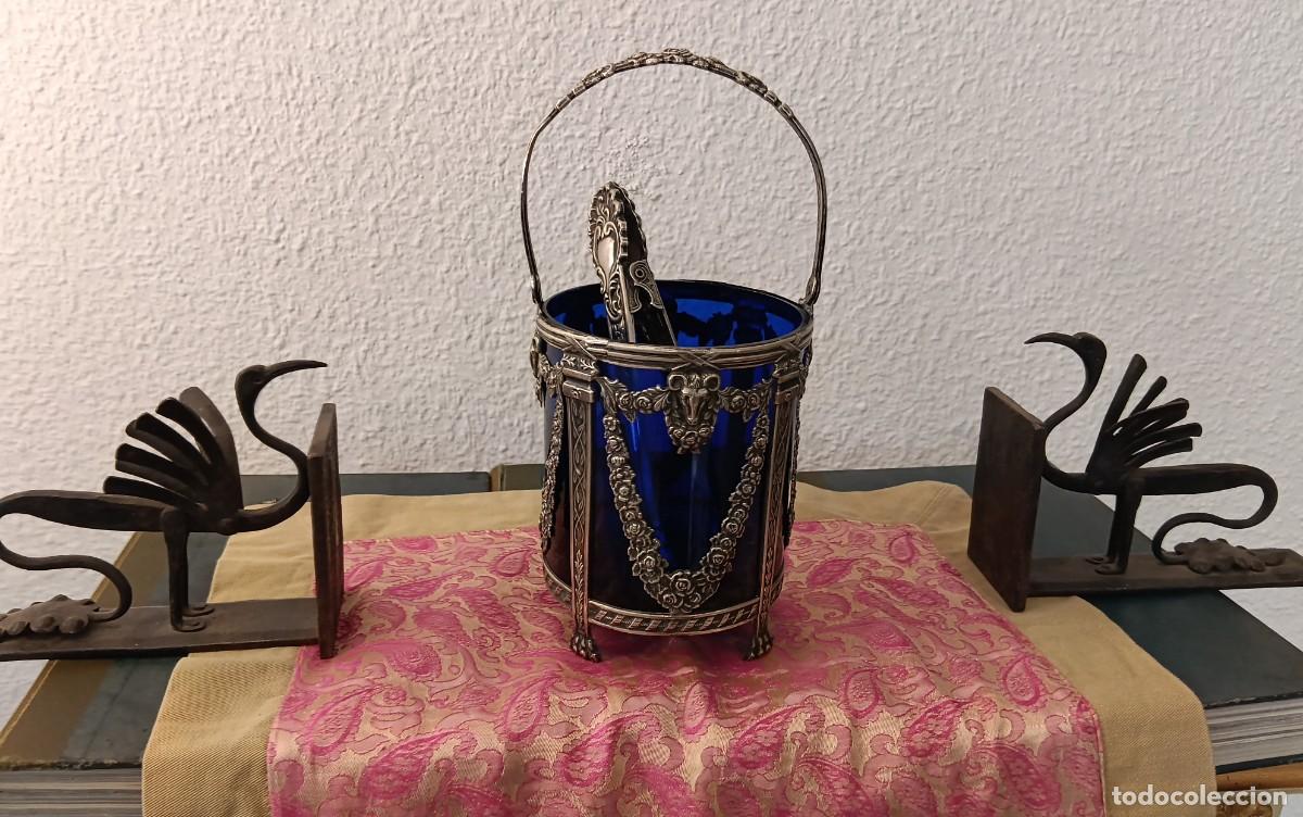 Antig&uuml;edades: Cubitera antigua para hielo - Foto 3