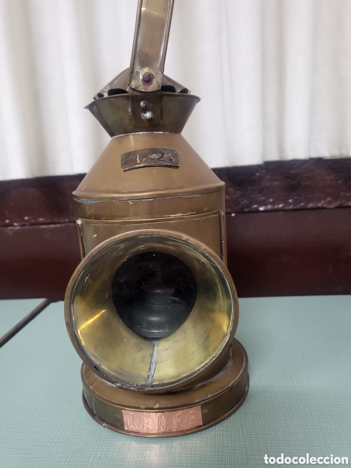 Antiquit&eacute;s: Antiguo farol ferroviario de laton