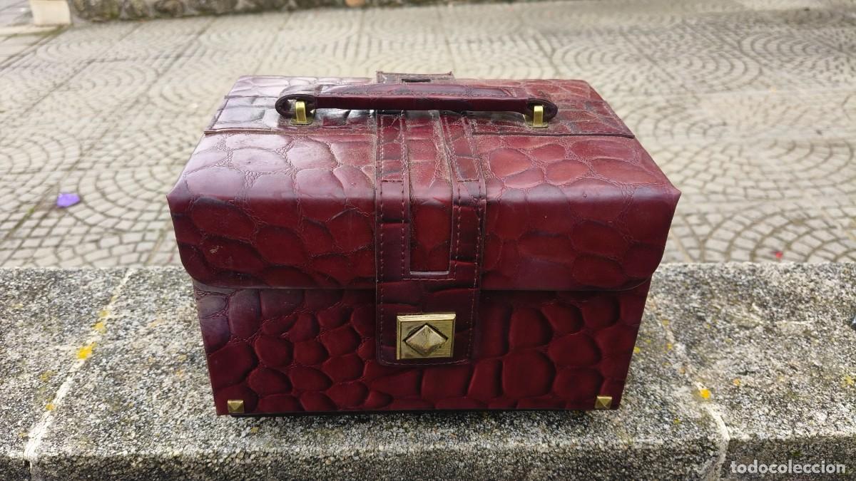 Antig&uuml;edades: Coffret a bijoux crocodile 1960