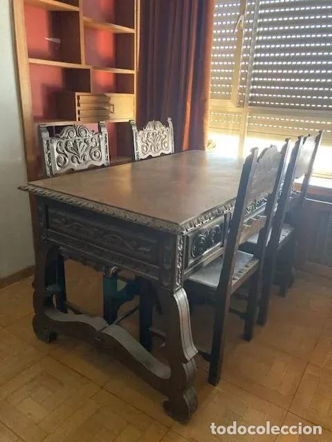 Antig&uuml;edades: Despacho castellano: mesa, armario, librer&iacute;a, cuatro sillas y sill&oacute;n