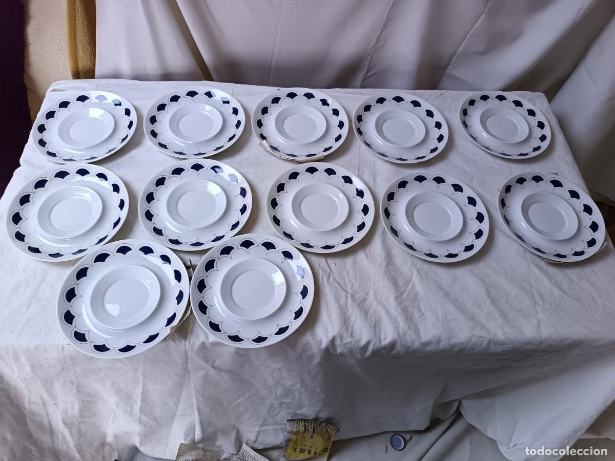 Oggetti Antichi: Lote de 12 platos de cer&aacute;mica, Bidasoa, Sello en base, unos 18 cms. di&aacute;metro