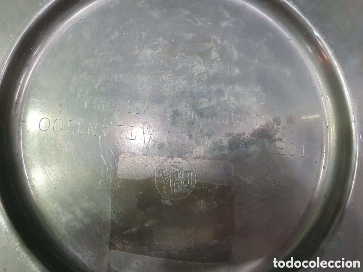 Antig&uuml;edades: Pareja de platos de bronce. (L98) - Foto 2