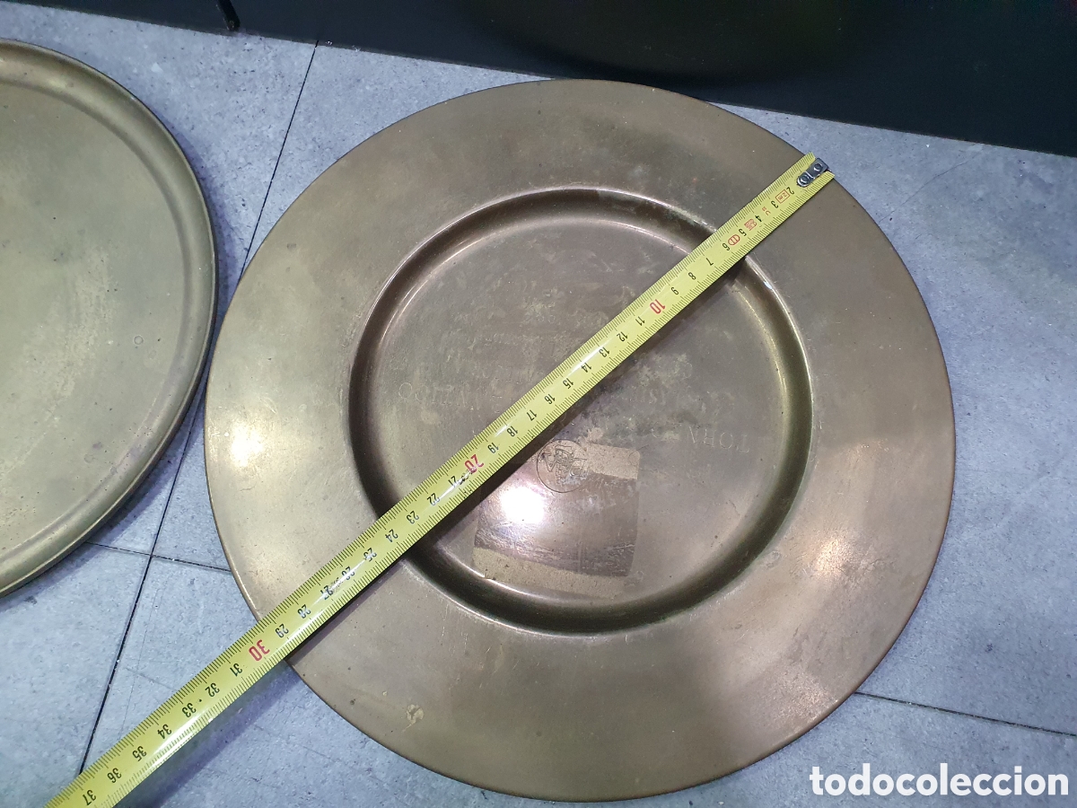Antig&uuml;edades: Pareja de platos de bronce. (L98) - Foto 7