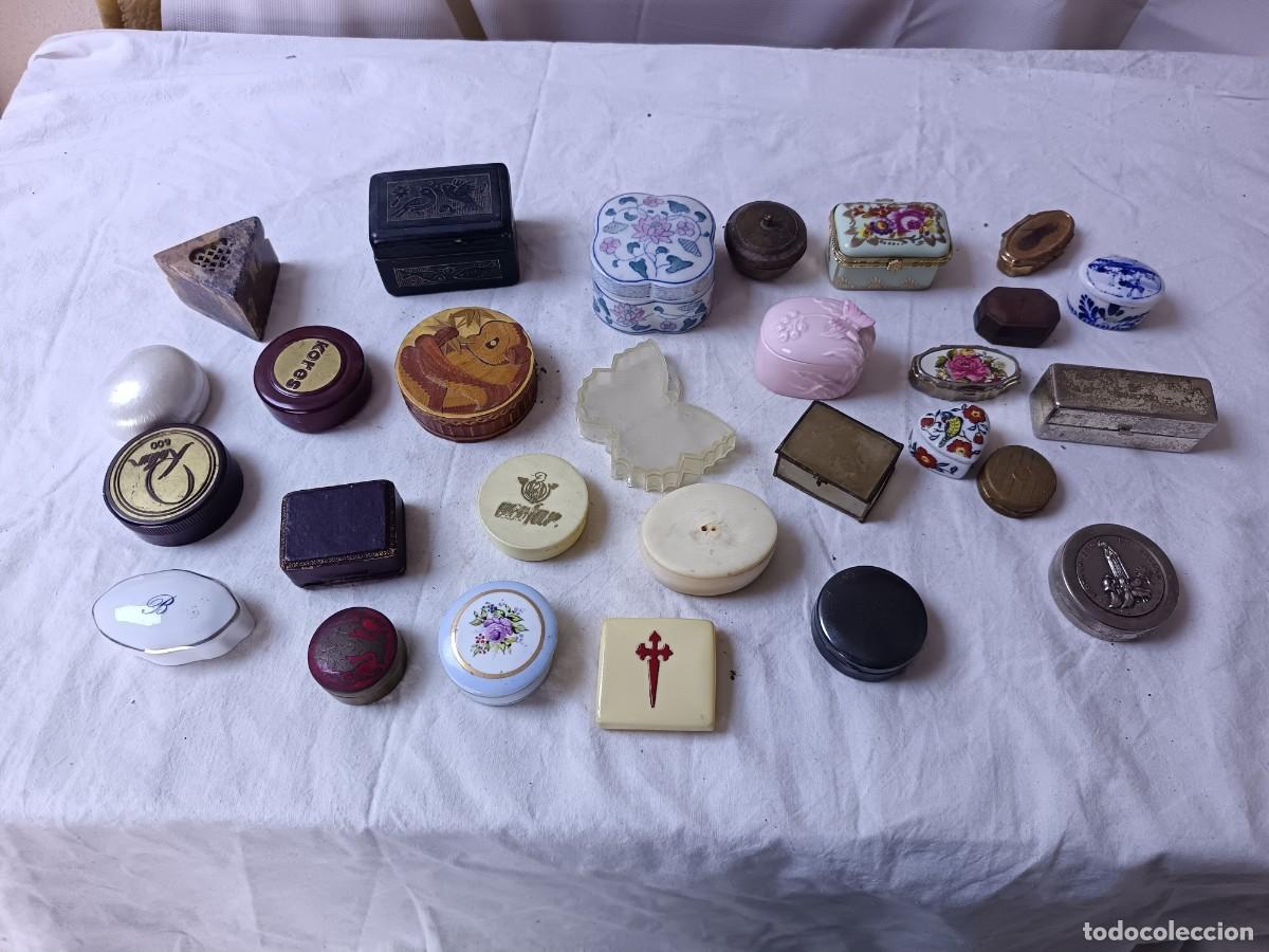 Antiquit&eacute;s: Colecci&oacute;n de Cajitas, varios a&ntilde;os, materiales y dise&ntilde;os, a clasificar