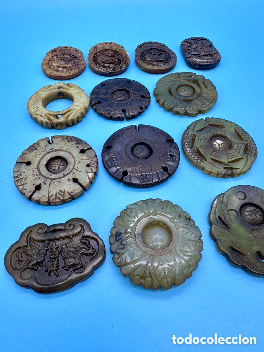 Antig&uuml;edades: Colecci&oacute;n de 13 antiguos amuletos chinos