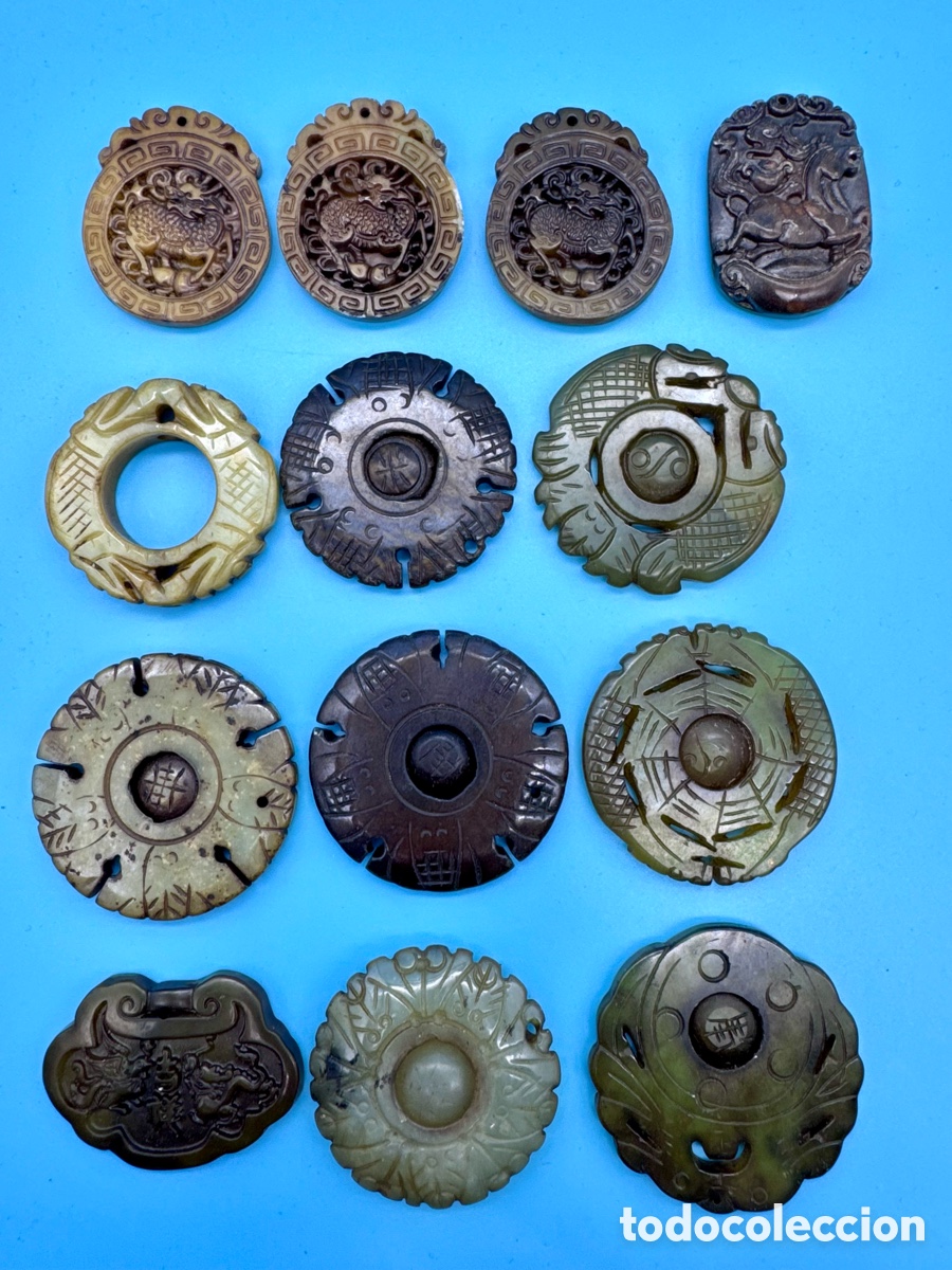 Antig&uuml;edades: Colecci&oacute;n de 13 antiguos amuletos chinos