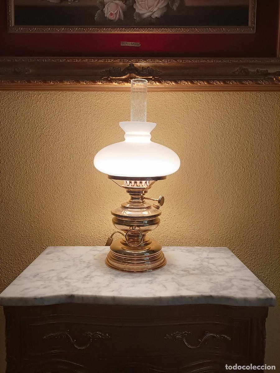 Antig&uuml;edades: L&aacute;mpara quinqu&eacute; de broncey cristal - Foto 1