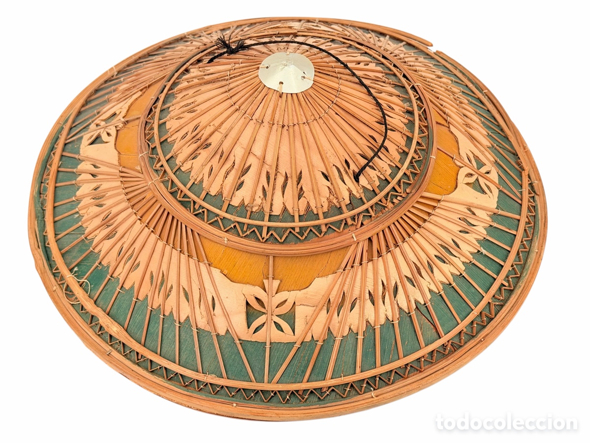 Antiguidades: Sombrero Mandar&iacute;n de Madera