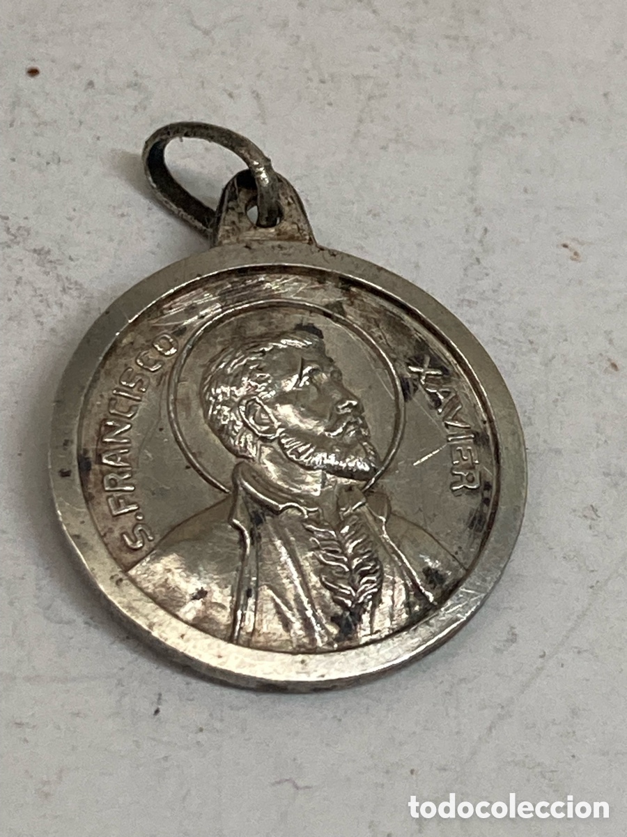 Antig&uuml;edades: Medalla de plata religiosa /C588 - Foto 2