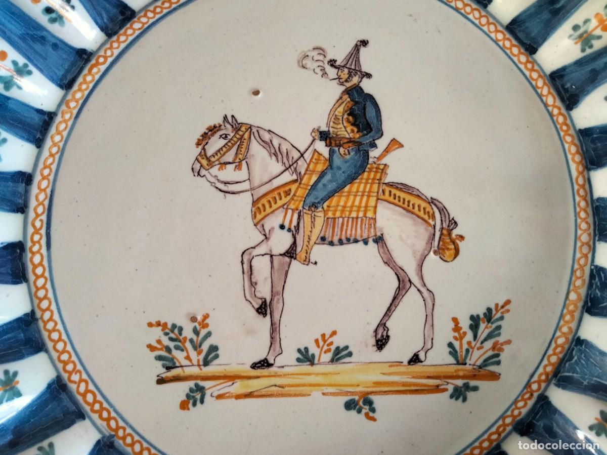 Antig&uuml;edades: Plato de Alcora fine XVIIIe - Foto 2