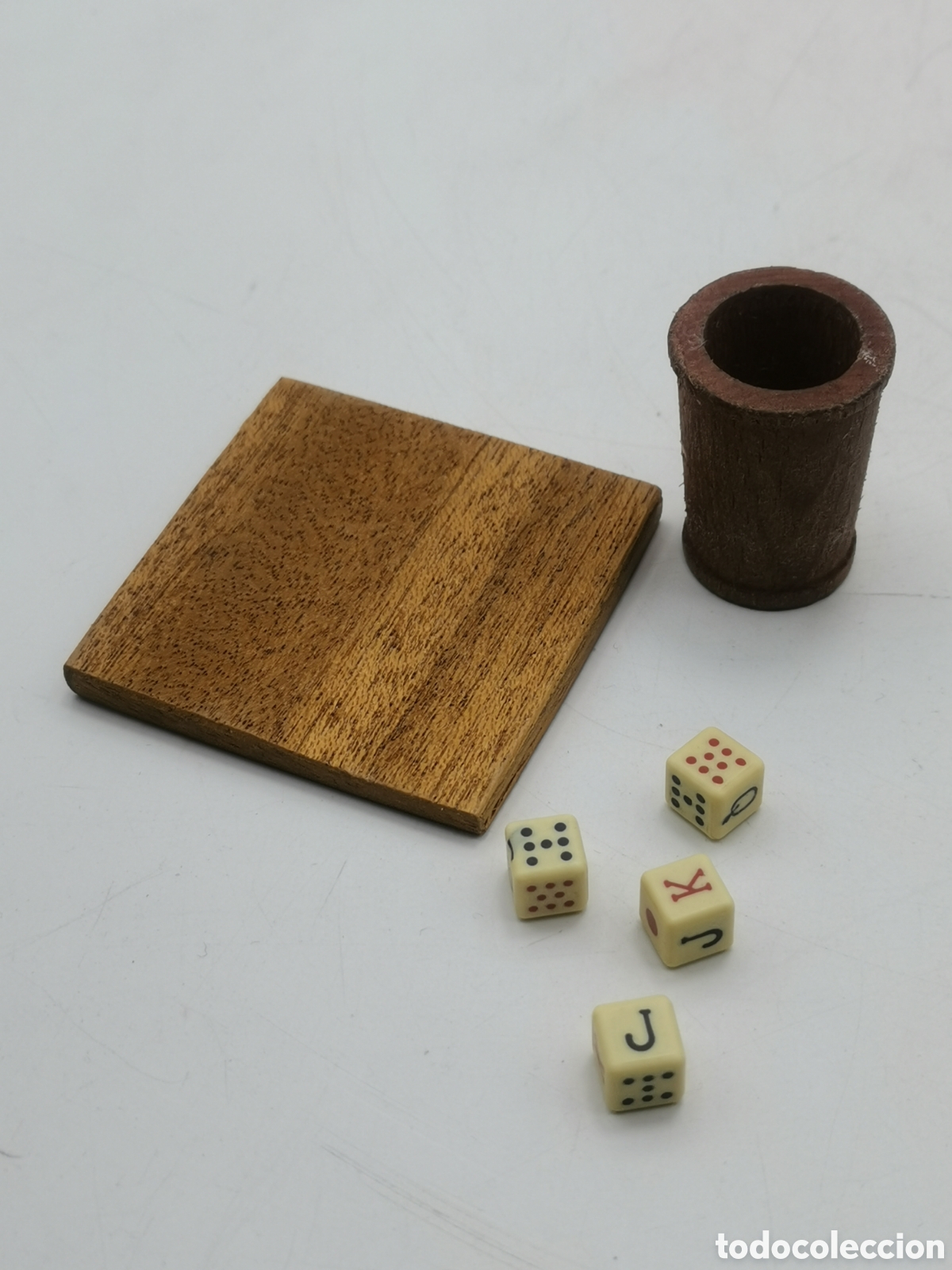 Antig&uuml;edades: JUEGO DE DADOS MINIATURA Y CUBILETE DE MADERA - Foto 3