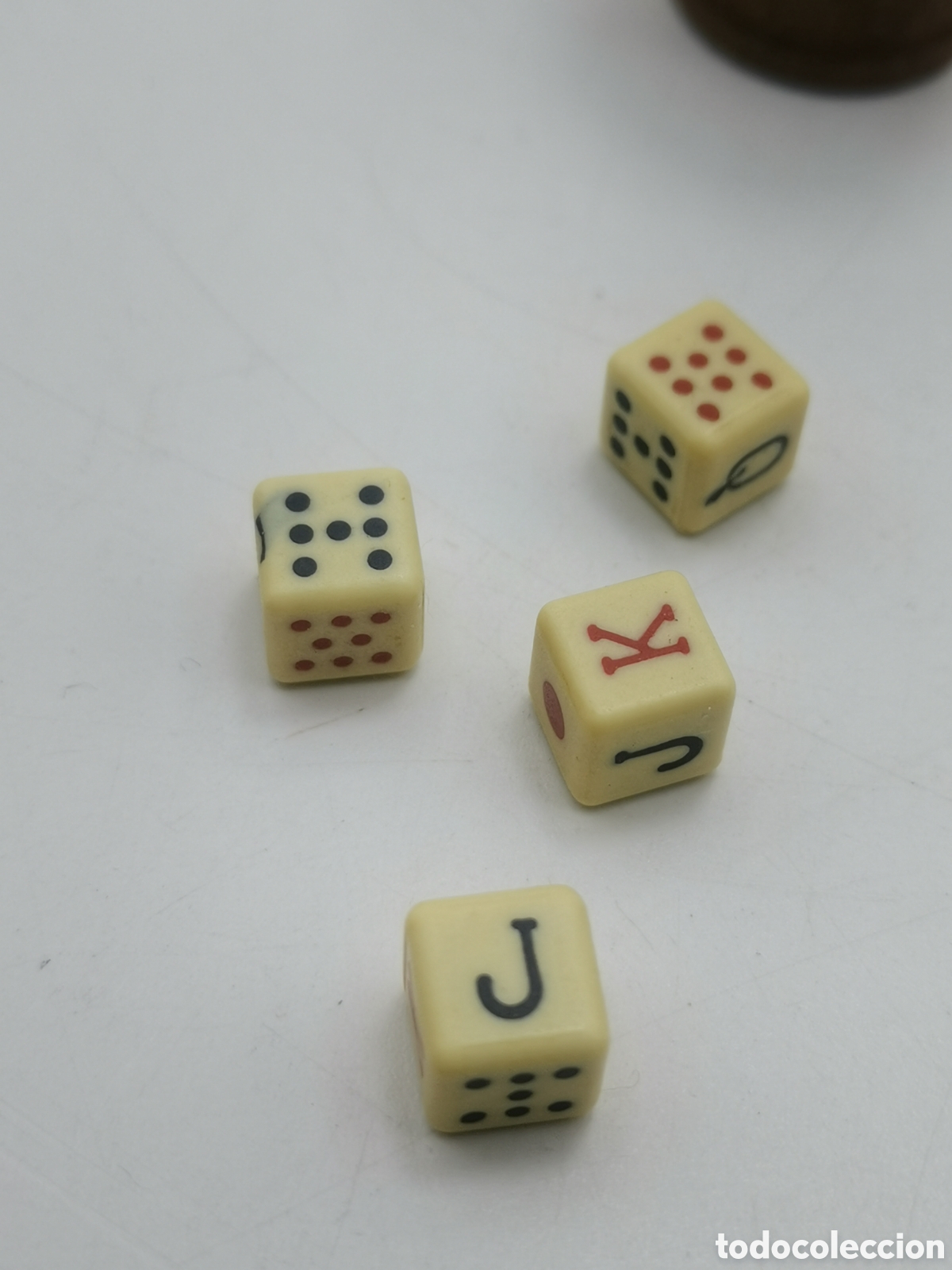 Antig&uuml;edades: JUEGO DE DADOS MINIATURA Y CUBILETE DE MADERA - Foto 4