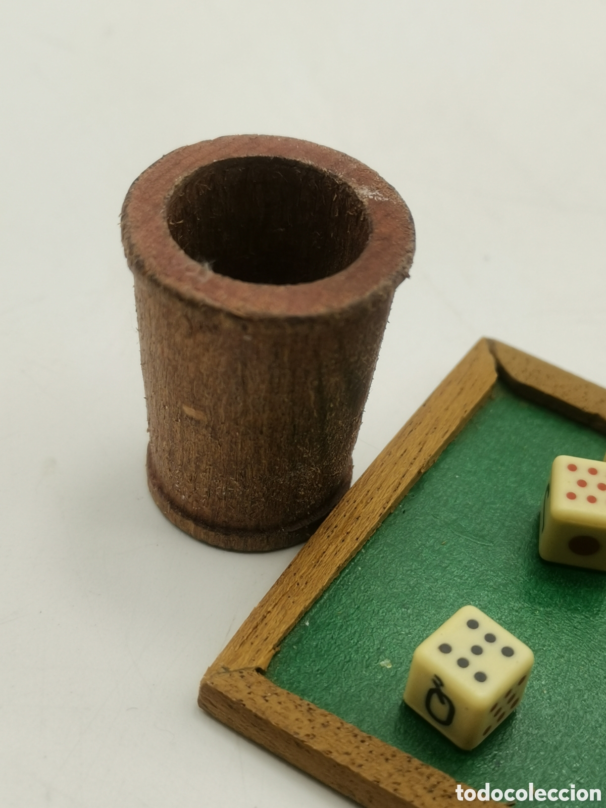 Antig&uuml;edades: JUEGO DE DADOS MINIATURA Y CUBILETE DE MADERA - Foto 7