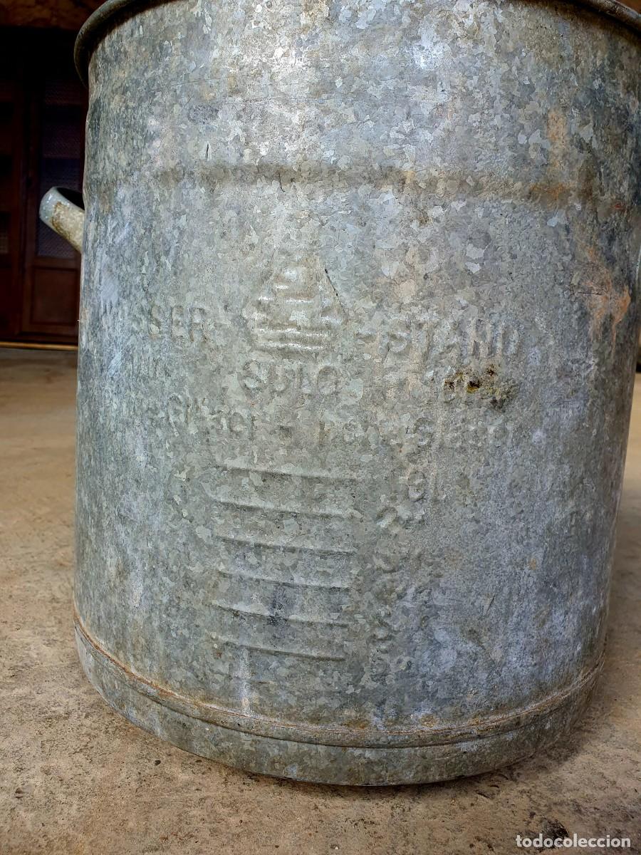 Antig&uuml;edades: Balde de Zinc Sulo. A&ntilde;os 50. - Foto 3
