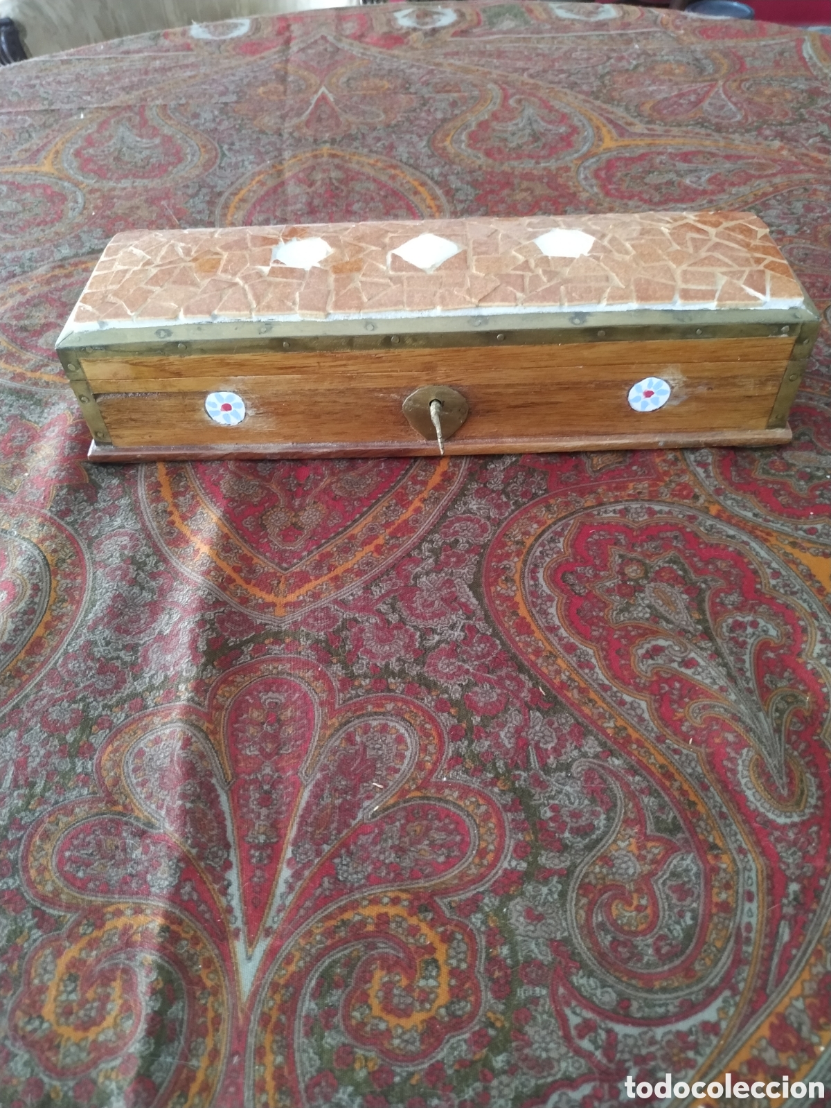 Antiquit&eacute;s: Caja plumier.Madera de ra&iacute;z y aplicaciones cer&aacute;micas